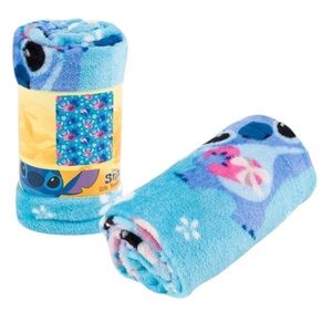 🆕 Disney’s Stitch True Love Throw Blanket 40”x50”